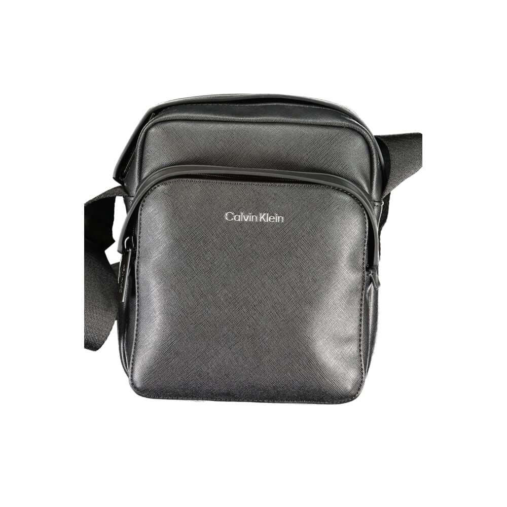 Front view with bag zipped and handles upright.