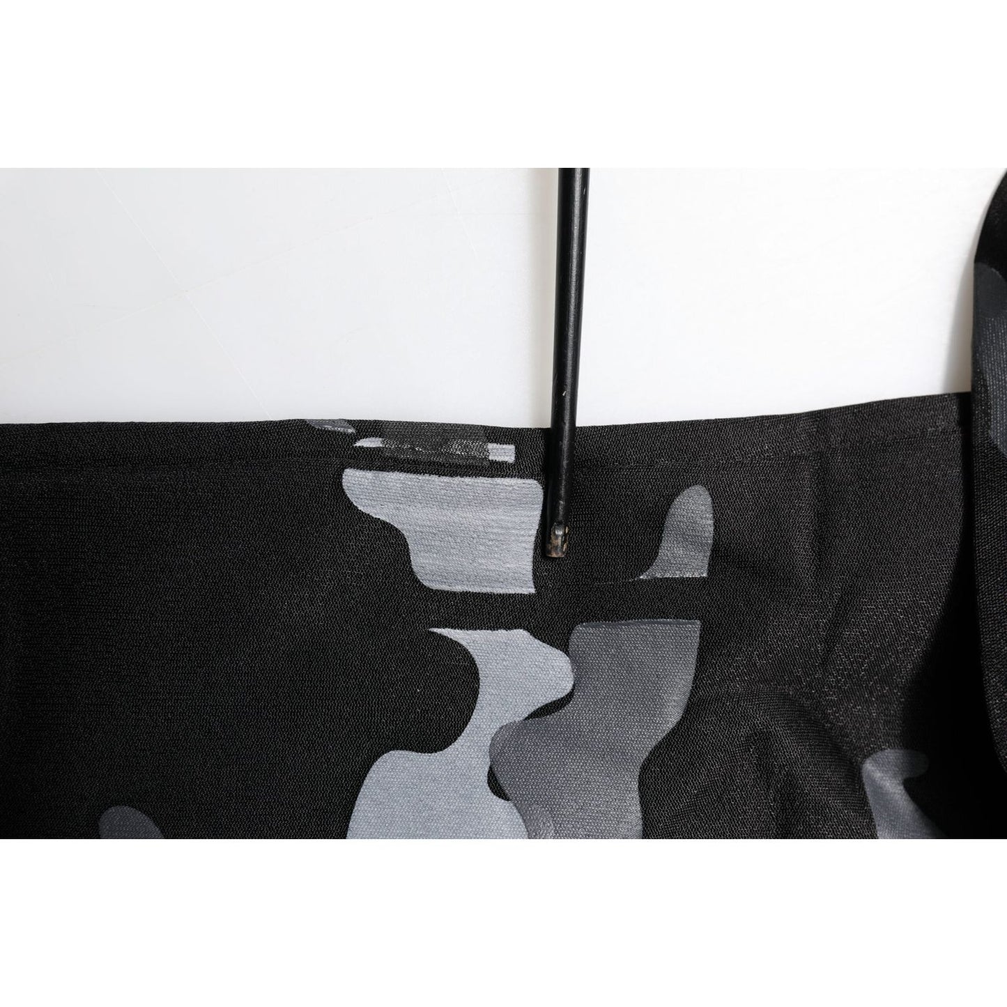 Dolce & Gabbana Black Camouflage Pullover Sweatshirt Sweater TSH906982-46