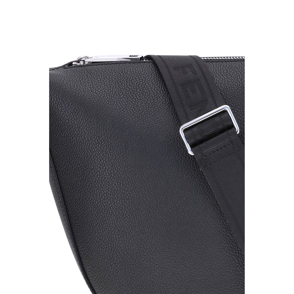 Front view with bag zipped and handles upright.