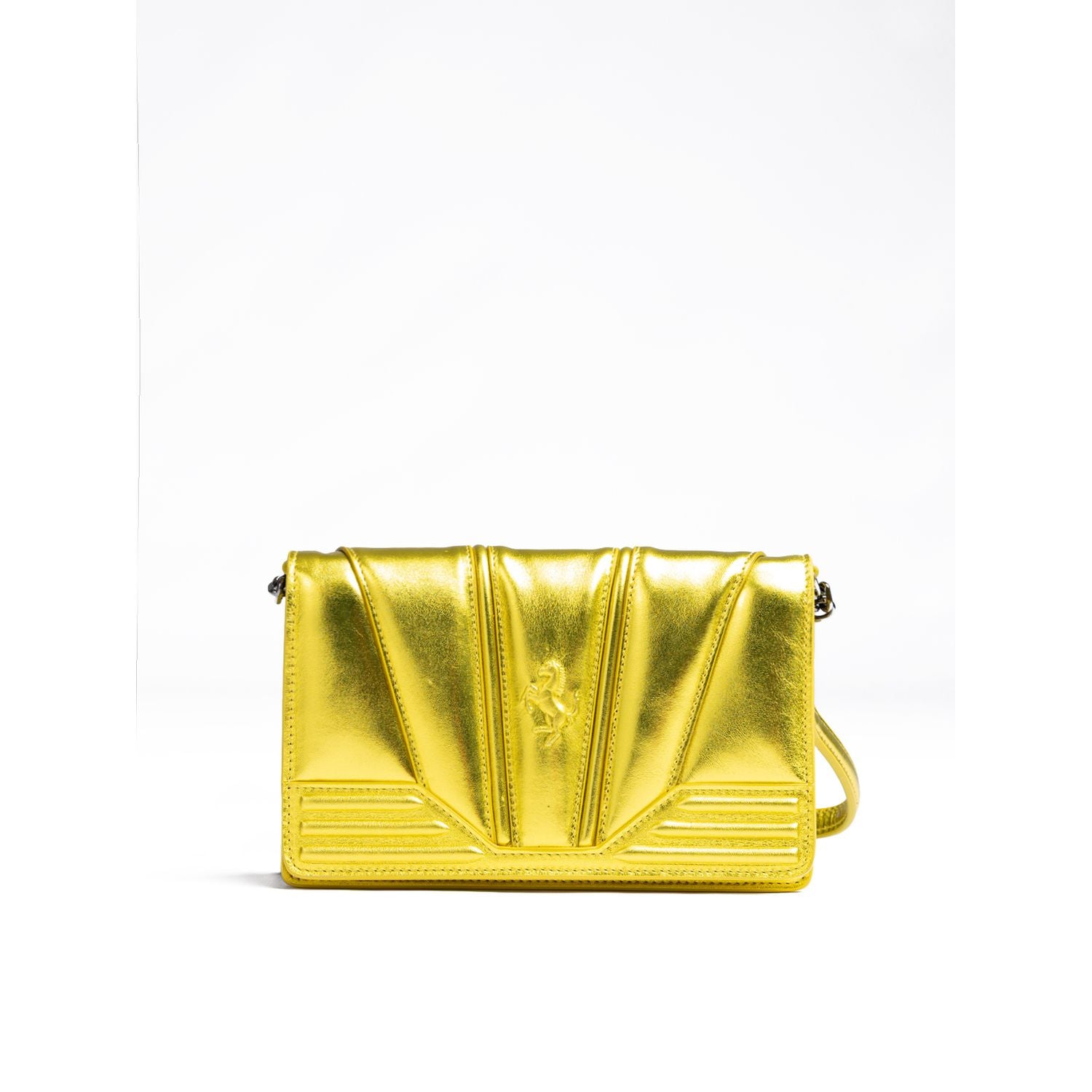 Front view with bag zipped and handles upright.