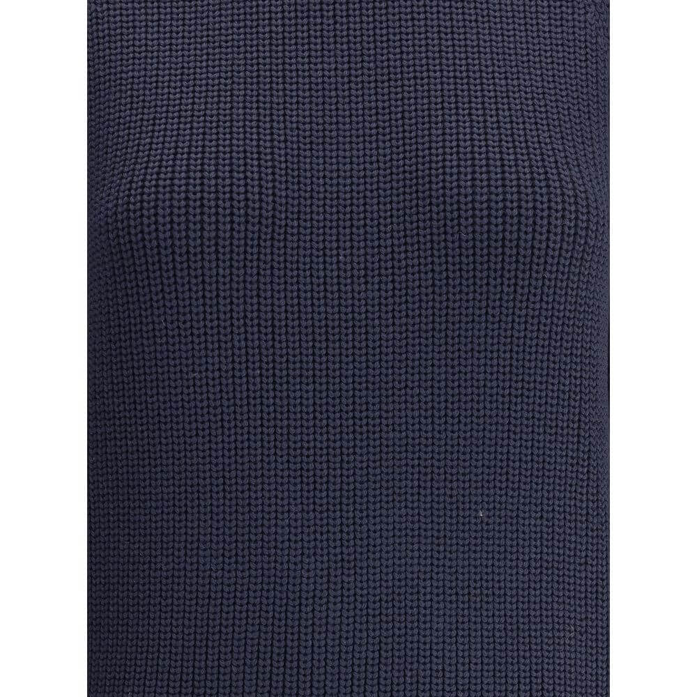 Close-up of Ella Blue Merino Wool Sweater showcasing the chunky knit texture, perfect for style and warmth in winter with ribbed details.