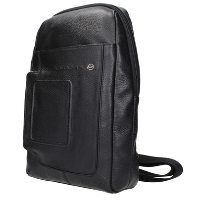 Piquadro Black Leather Crossbody Bag with adjustable straps and front logo. MPN: CA4832VIN, Code: F84382