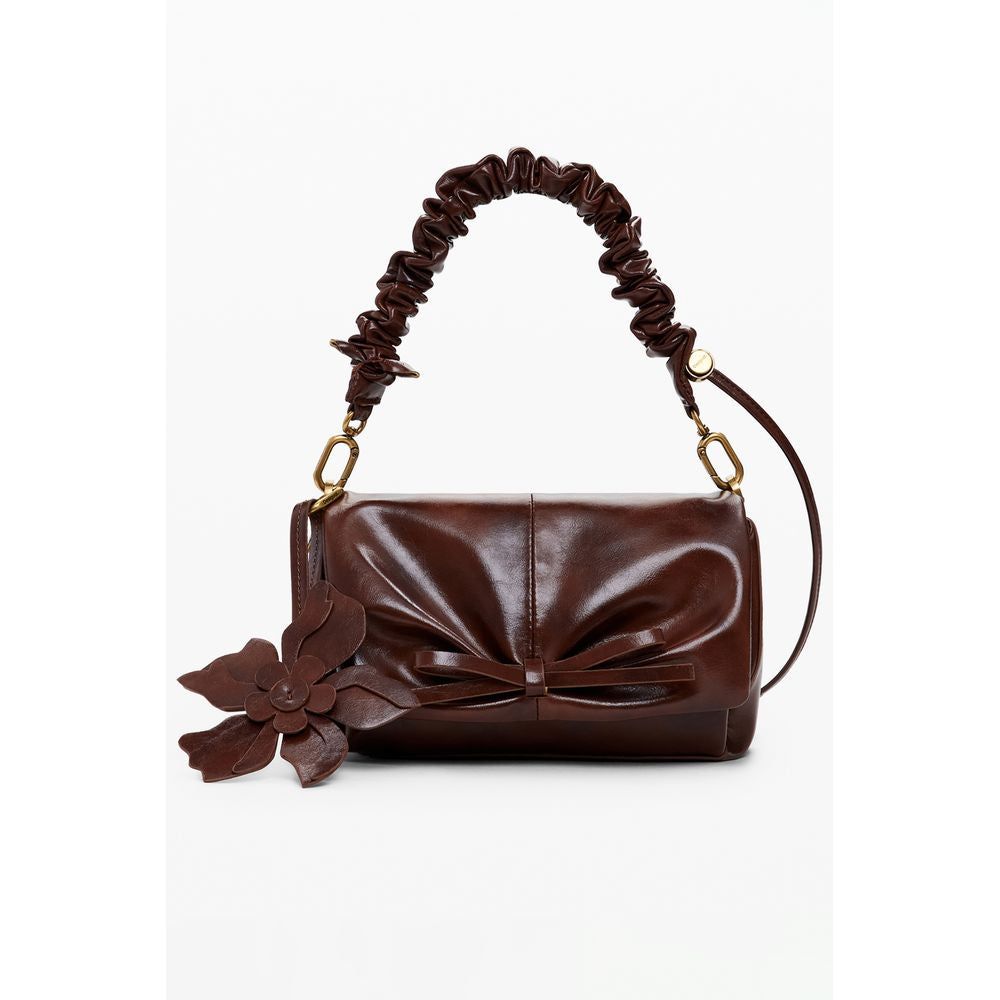 Front view with bag zipped and handles upright.