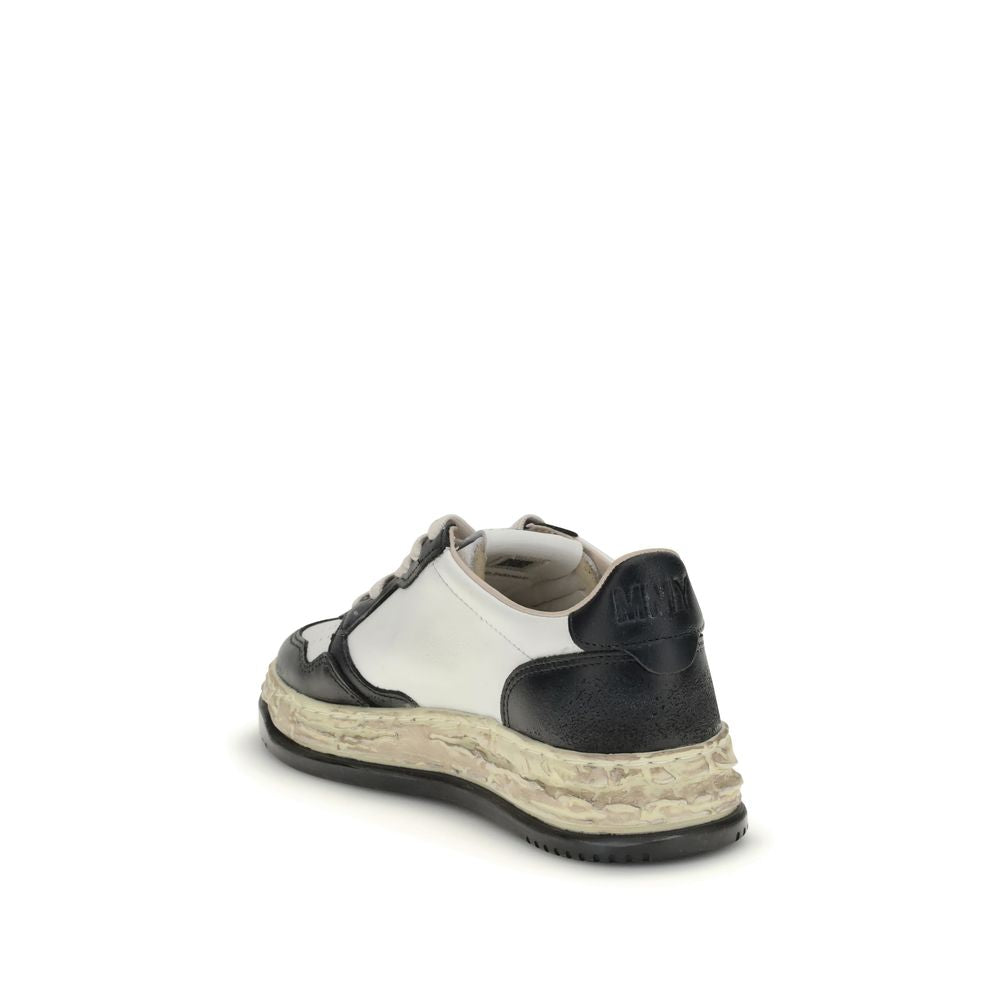 Autry Black Leather Athletic Sneakers