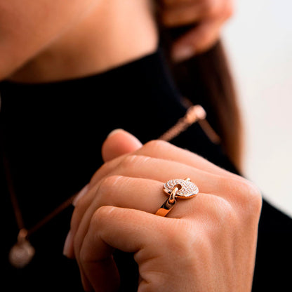 Elegant woman wearing AN JEWELS JEWELRY Mod. AL.RJT01RC-8 ring, showcasing intricate design.