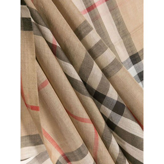 Burberry Check wool and silk scarf in archive beige with plaid pattern, featuring fringed edges and a logo patch, size 220x70 cm.