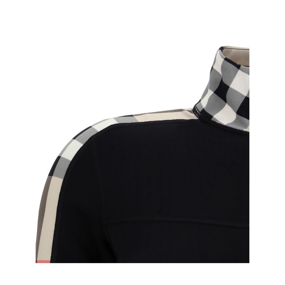 Front view with bag zipped and handles upright.