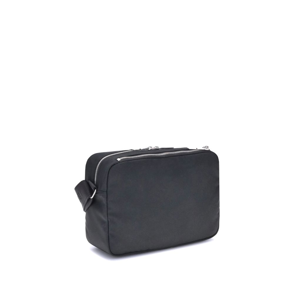 Front view with bag zipped and handles upright.
