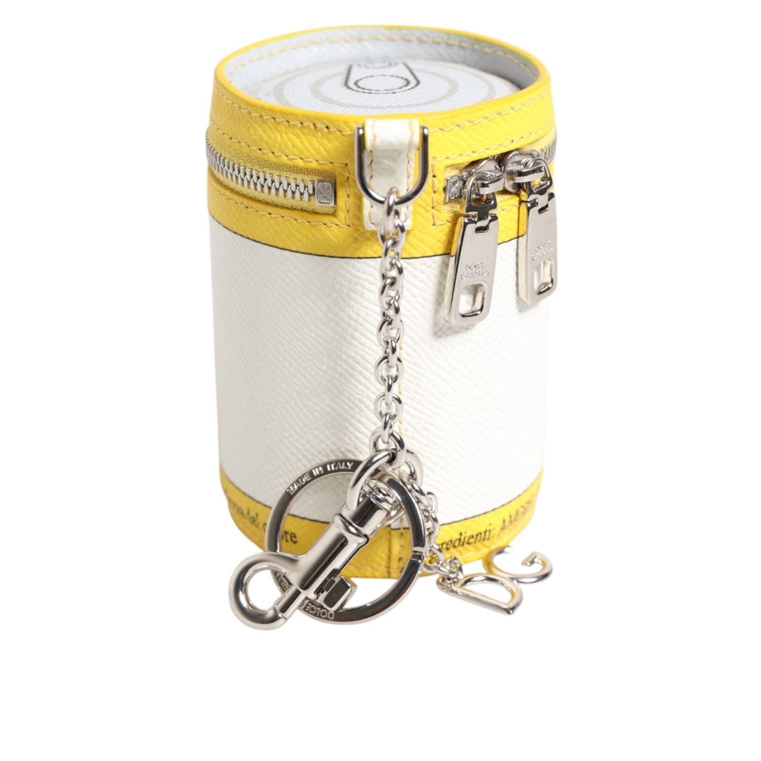Front view with bag zipped and handles upright.