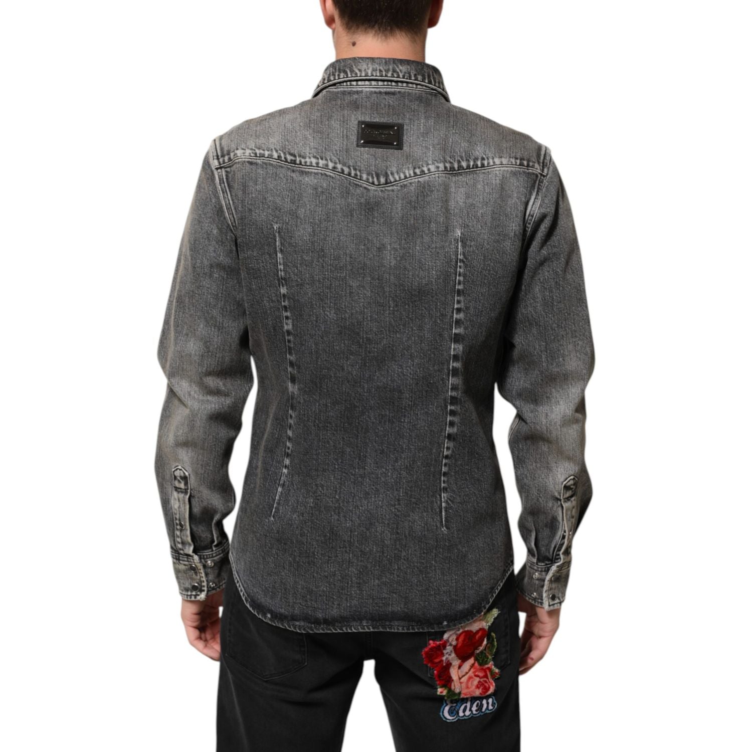 Front view with bag zipped and handles upright.