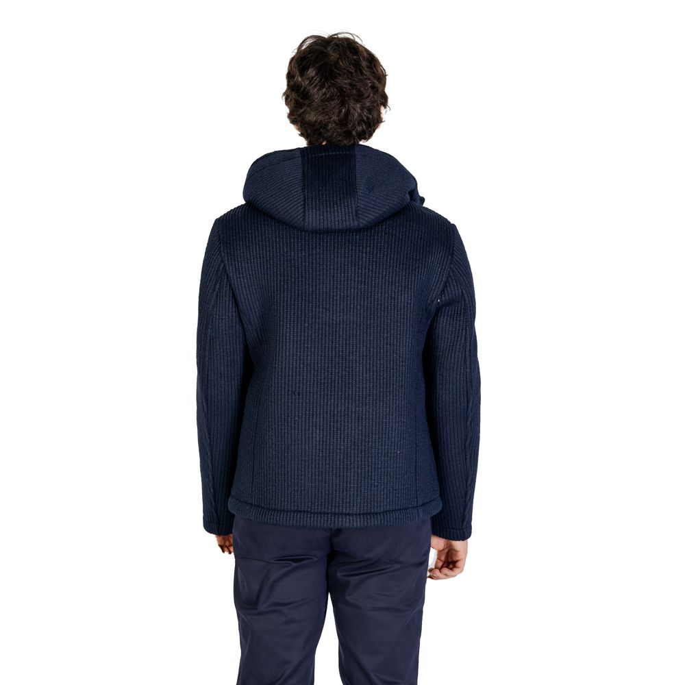 Front view with bag zipped and handles upright.