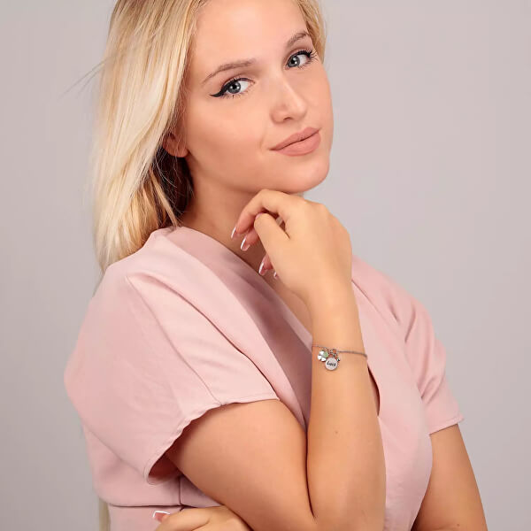 Woman wearing a bracelet from LA PETITE STORY JEWELRY Mod. LPS05ARR62