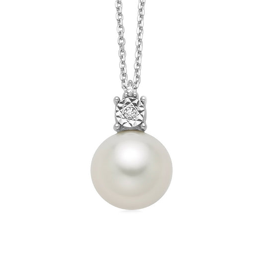 MILUNA Mod. PCL6666 pearl pendant necklace with diamond accent.