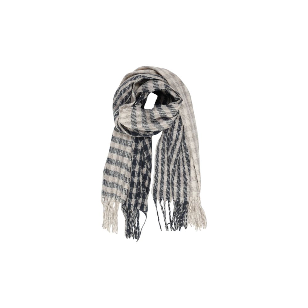 Only Gray Recycled Polyester Scarf with checkered pattern, eco-friendly, stylish soft accessory for women, versatile for any season.