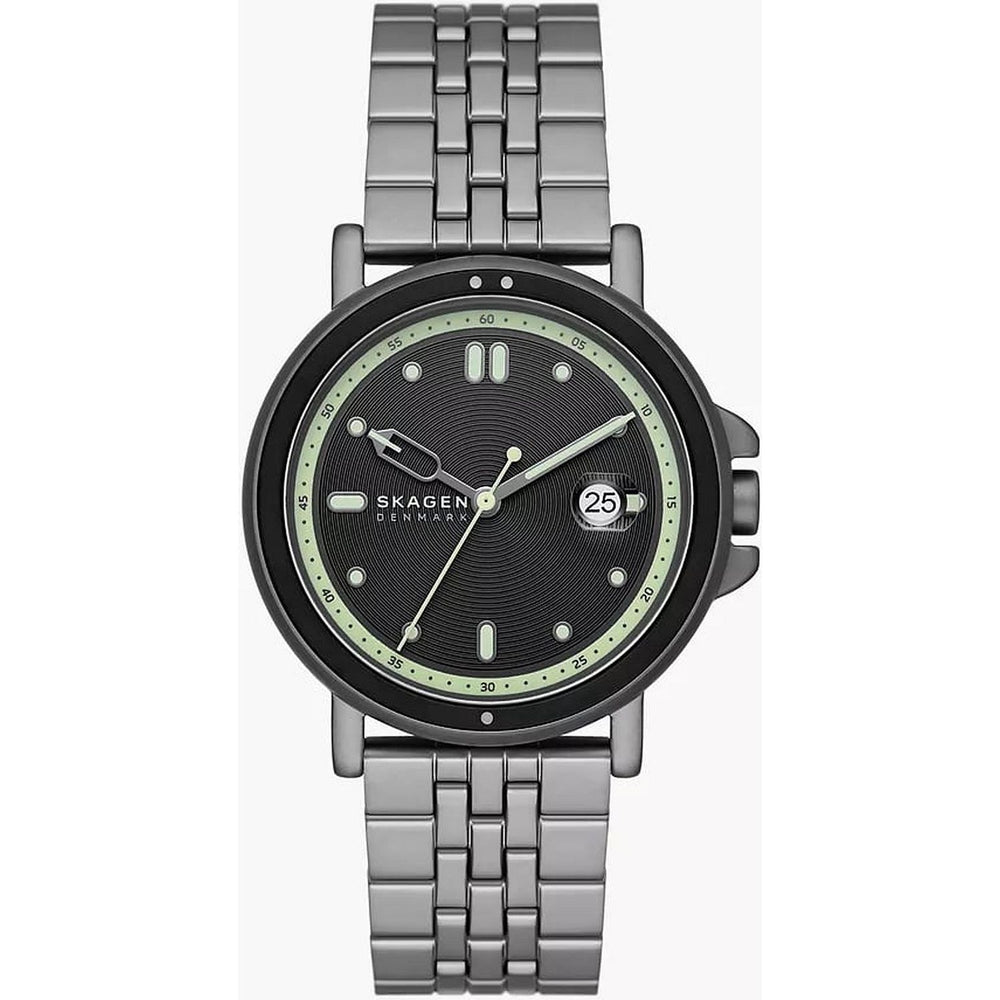 SKAGEN DENMARK Mod. SIGNATUR SPORT gent's wristwatch with 40mm stainless steel case, mineral dial, quartz movement, and SS bracelet.
