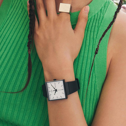 SWATCH Mod. WHAT IF…BLACK? READY STOCKED WATCHES,Wristwatch