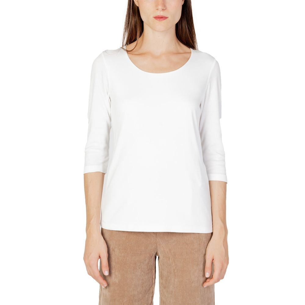 Woman wearing Street One Cream Cotton Long Sleeve with round neckline, showcasing a casual and refined style in a neutral setting.