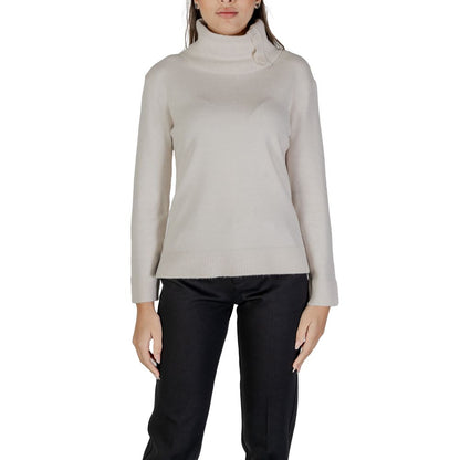 Street One Cream Viscose Turtleneck with side buttons, long sleeves, and soft knit fabric for warmth and style.