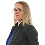 Lady wearing TED BAKER MOD. TB9198 51219 glasses, side profile view.