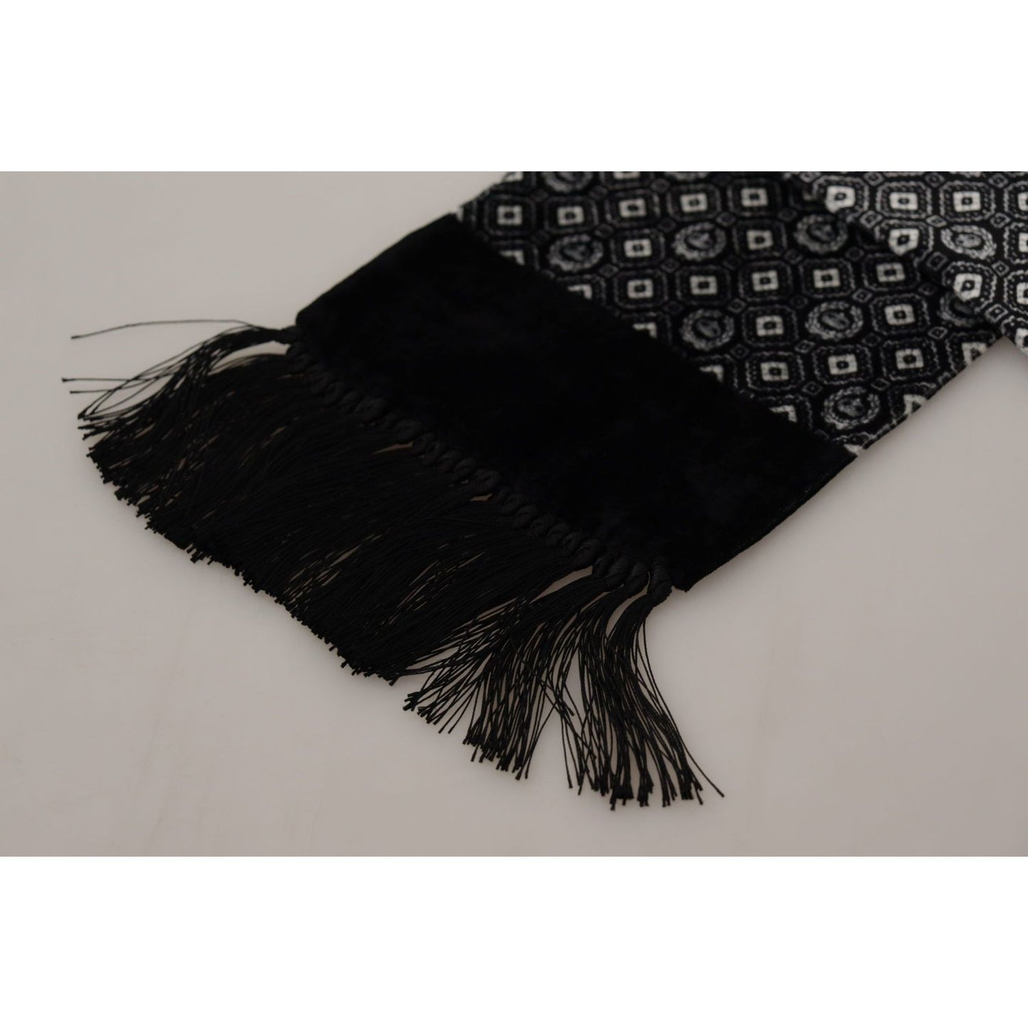 Elegant Black Geometric Silk Blend Scarf