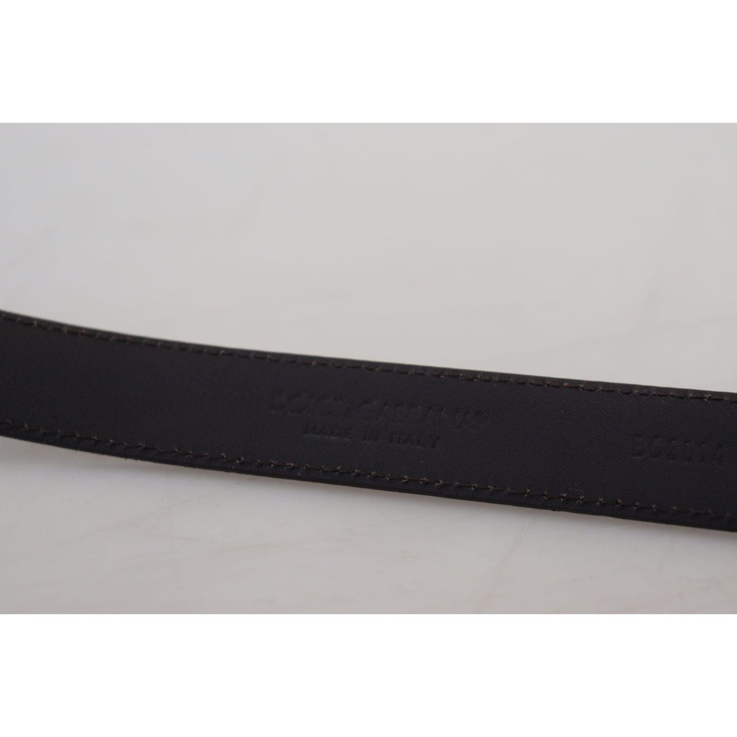 Elegant Italian Leather Belt with Metal Buckle