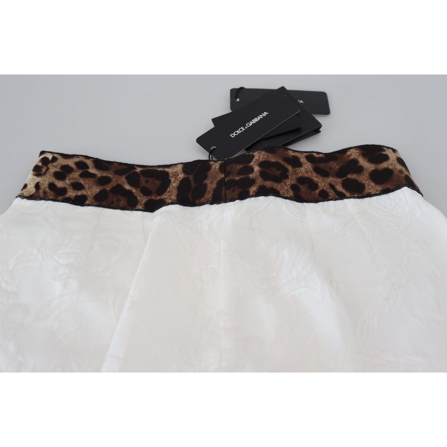 Dolce & GabbanaElegant Leopard Print Pants for Sophisticated StyleMcRichard Designer Brands£549.00