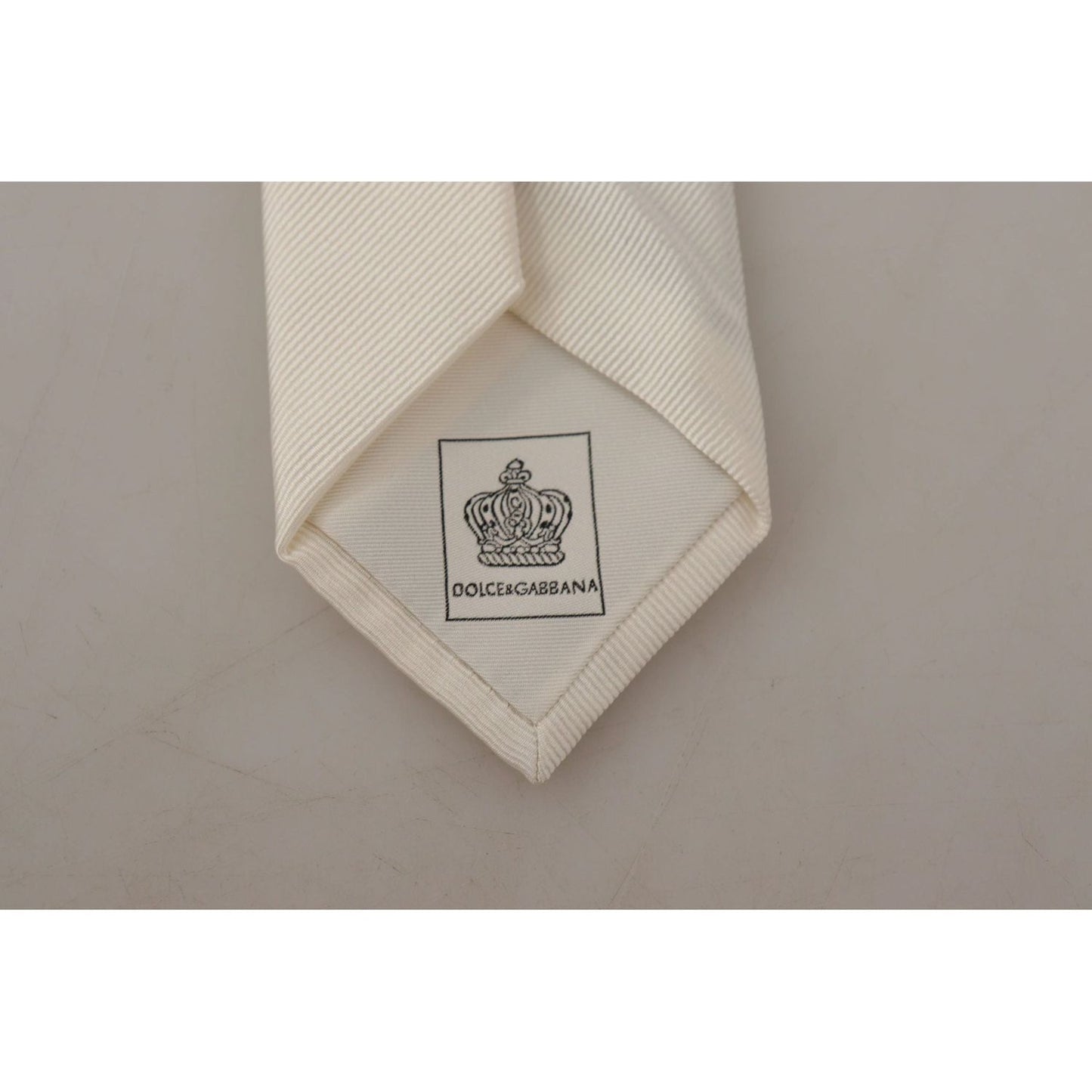 Elegant White Silk Men's Tie