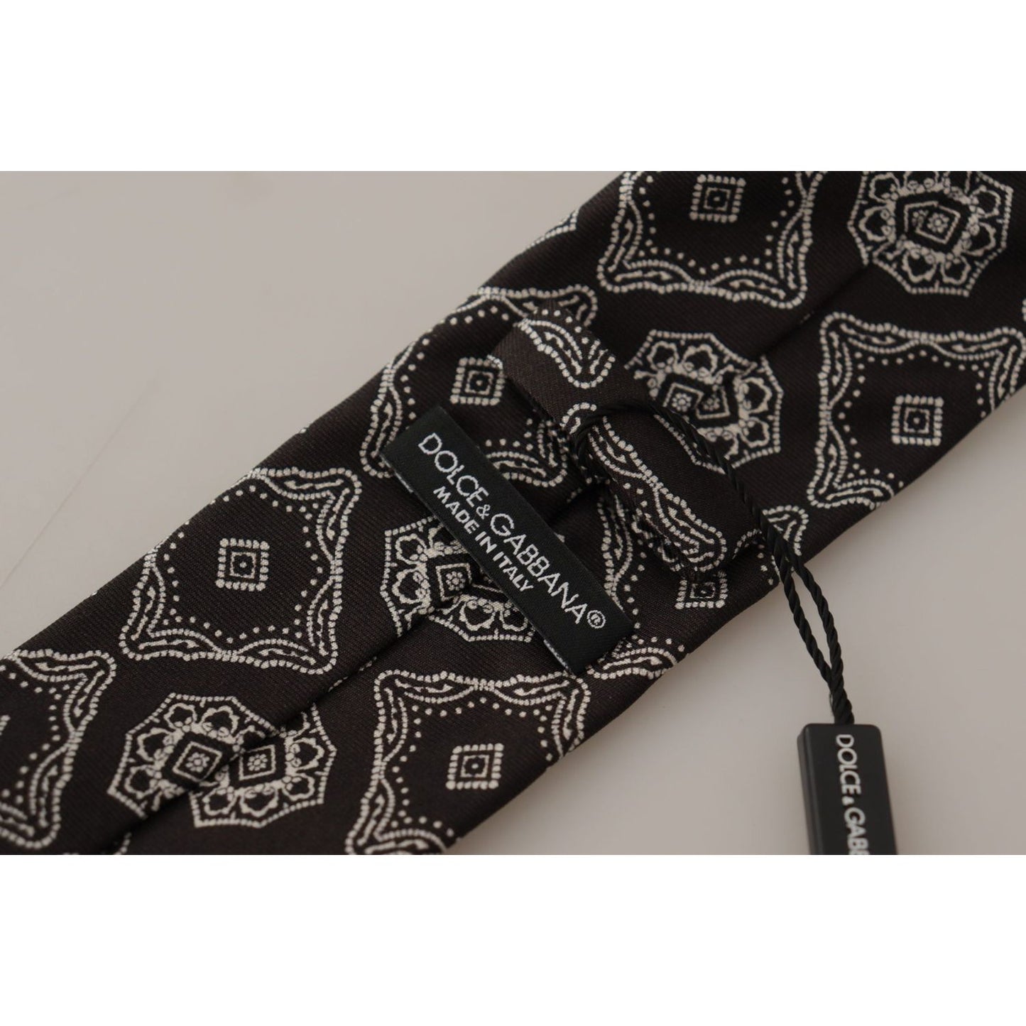 Elegant Silk Geometric Bow Tie