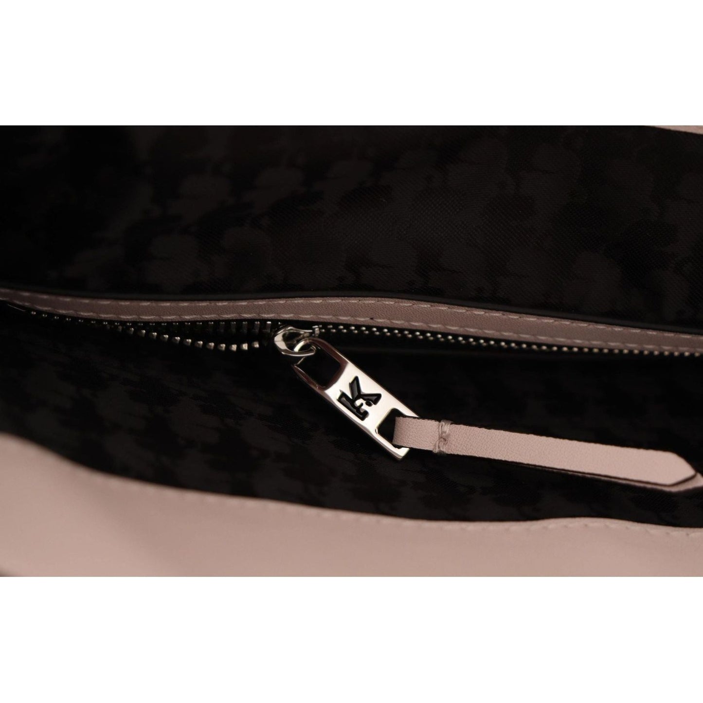 Karl Lagerfeld Elegant Mauve Chalk Leather Shoulder Bag light-pink-mauve-leather-shoulder-bag IMG_7444-scaled-09202268-63b.jpg