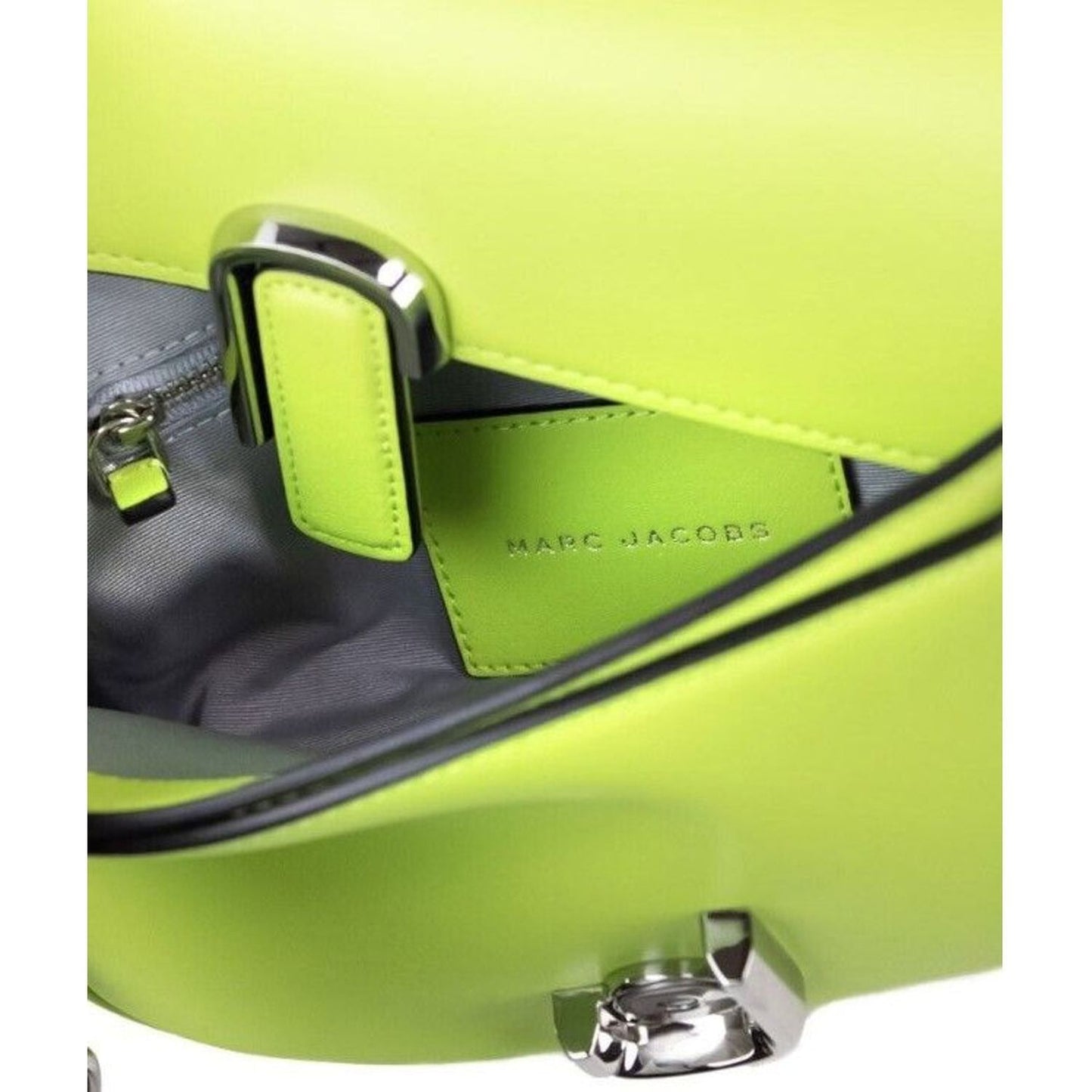 Marc JacobsThe J Marc Green Glow Smooth Leather Shoulder Crossbody HandbagMcRichard Designer Brands£369.00