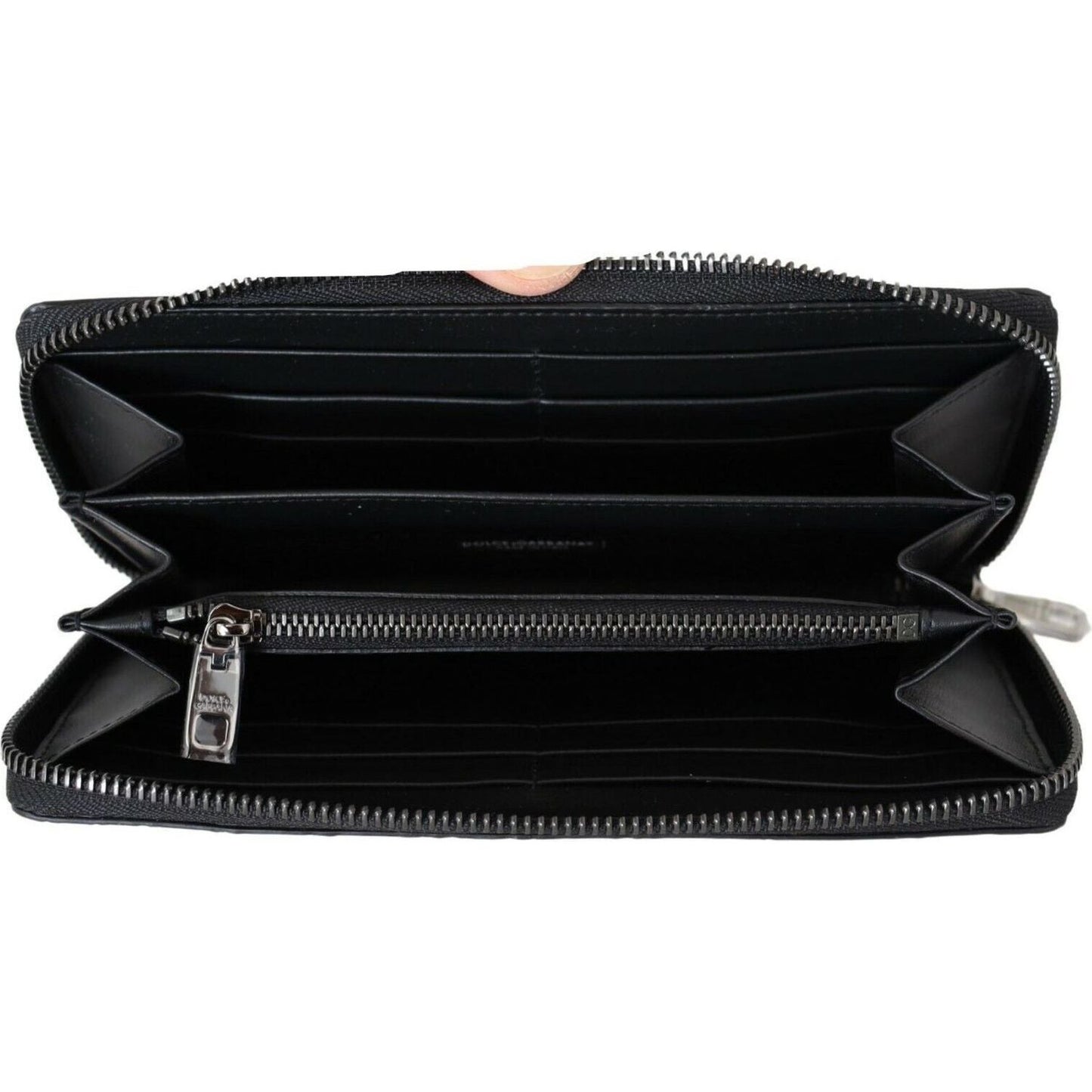 Dolce & GabbanaElegant Textured Leather Continental WalletMcRichard Designer Brands£629.00